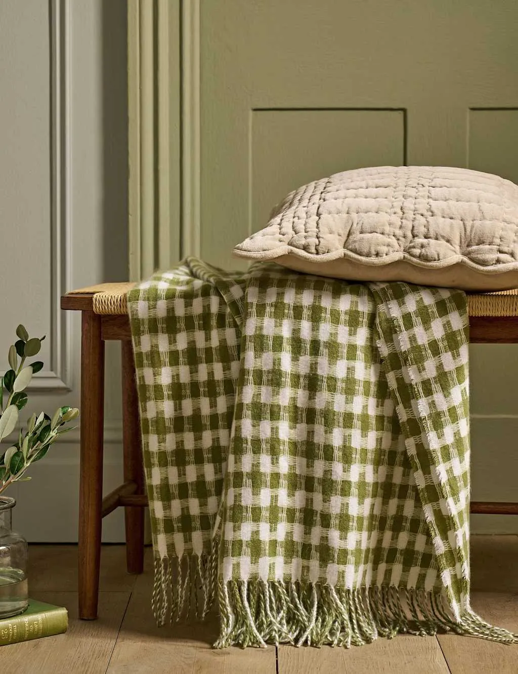 Knapton Gingham Throw with Tasselled Fringe - Green Mix product