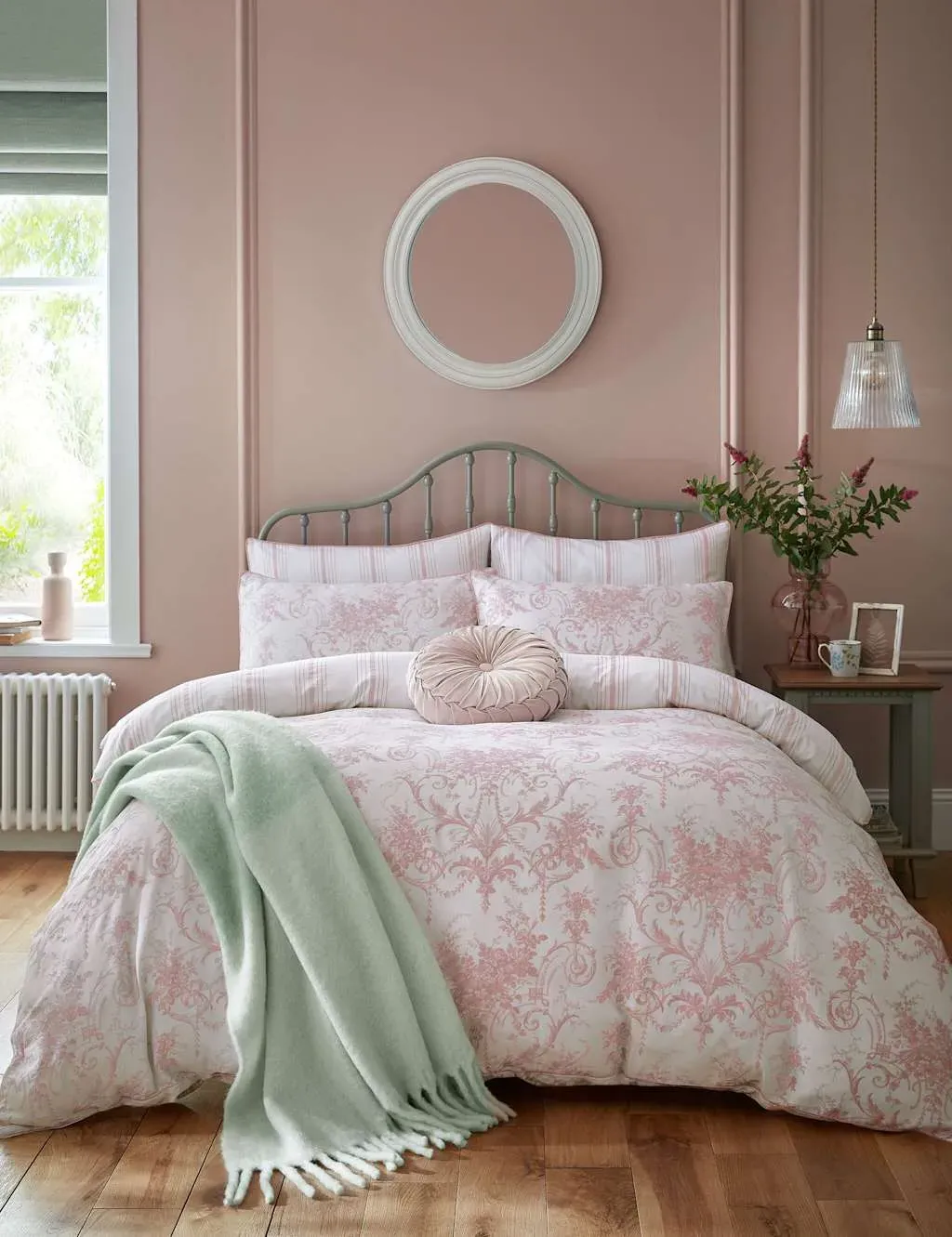 Tuileries Reversible Bedding Set - Light Pink Mix, Cotton product