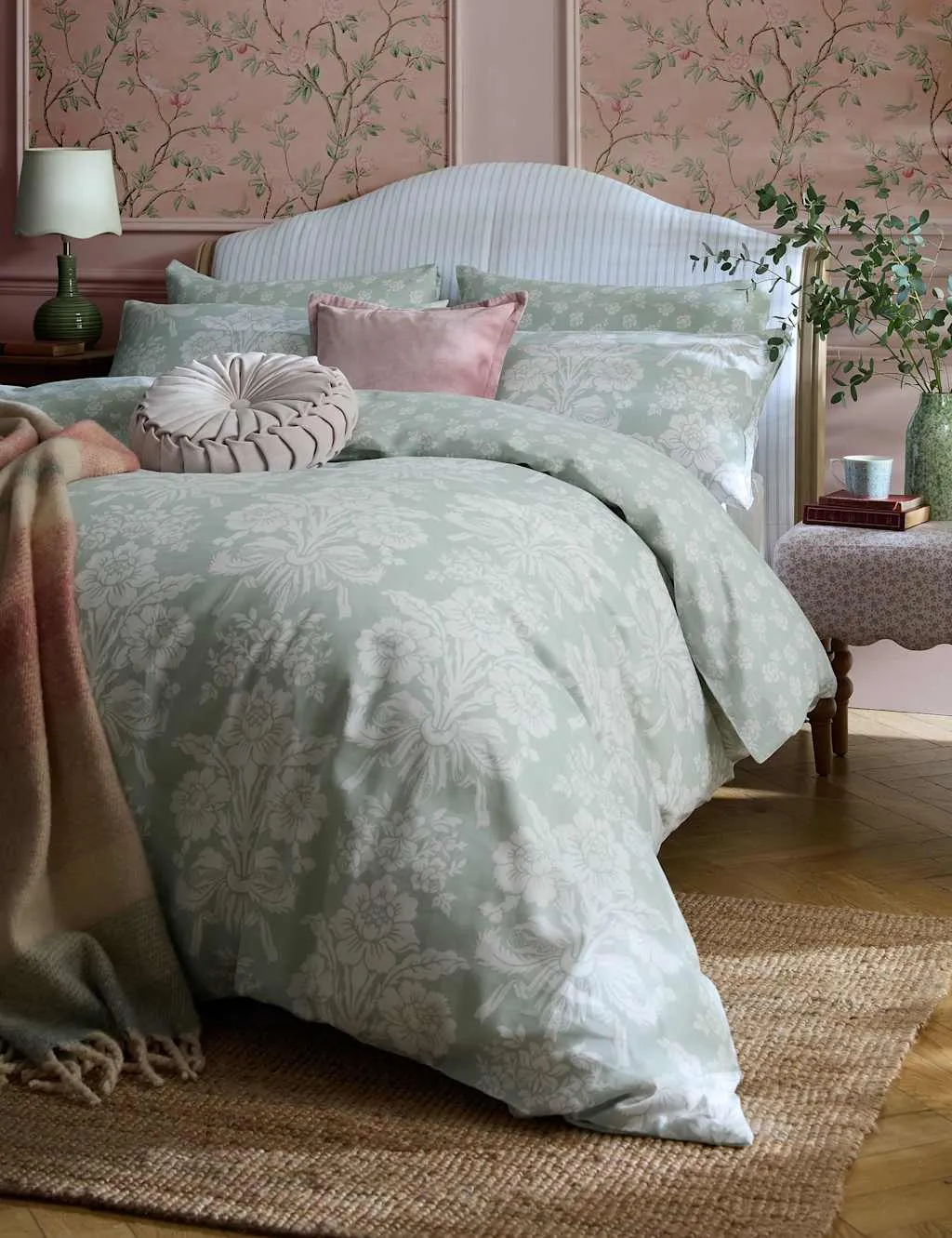 Tatton Bedding Set - Light Green, Cotton Sateen product