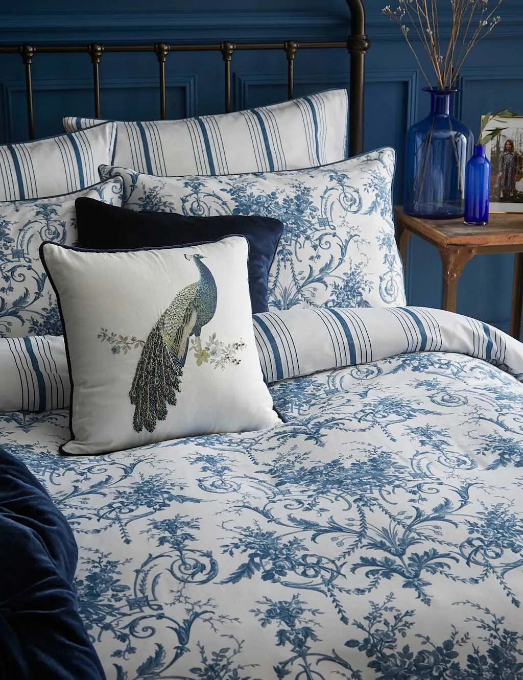 Tuileries 2-Pack Pillowcases - Blue Mix, Cotton product