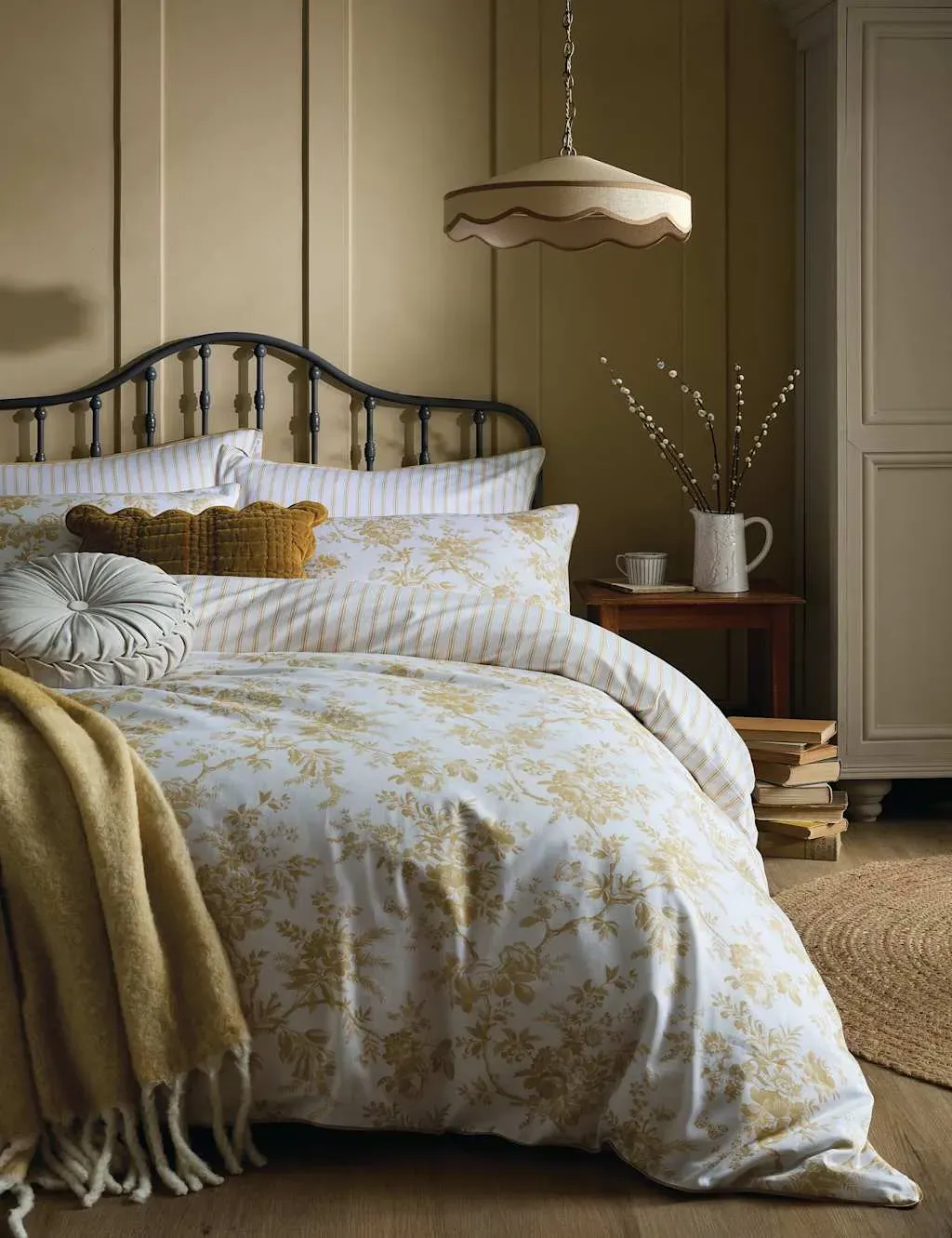 Walled Garden Bedding Set - Yellow Mix, Cotton Sateen product