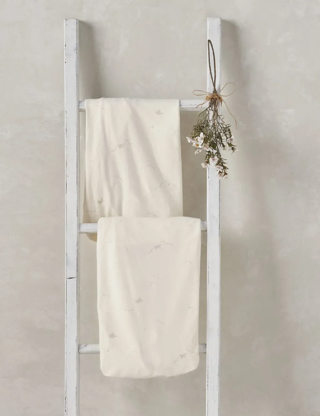 2 Pack Pure Cotton Duckling Cot Bed Fitted Sheets - Cream product