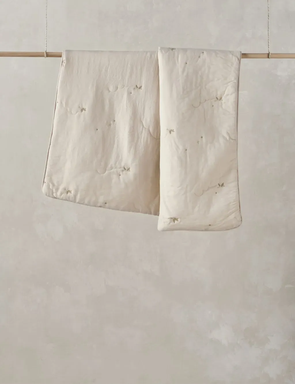 Duckling 4.0 Tog Cotbed Quilt - Brown product