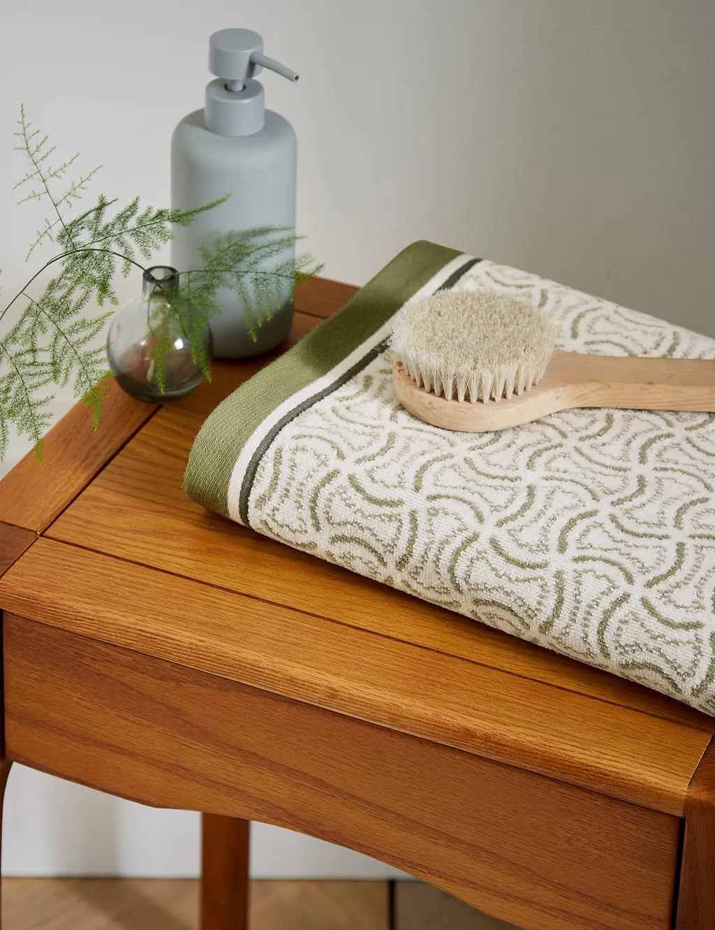 Yoko Geometric Towel - Green Mix, Cotton product