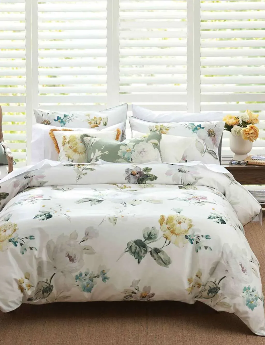 Ari Bedding Set - White Mix, Pure Cotton product