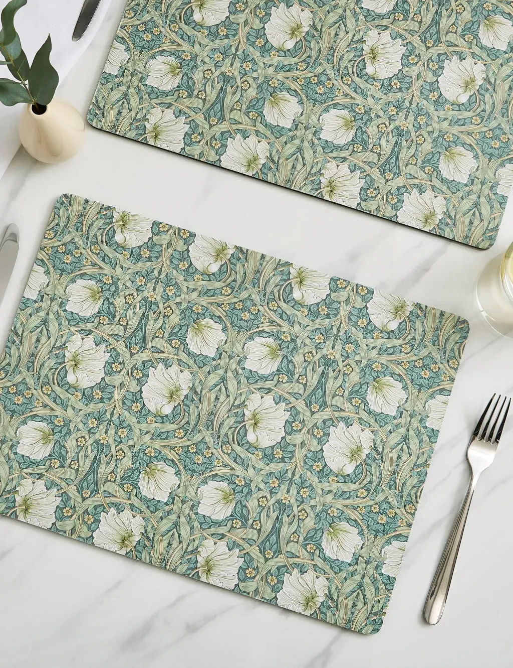 Pimpernel Set of 4 Rectangular Placemats - Green product