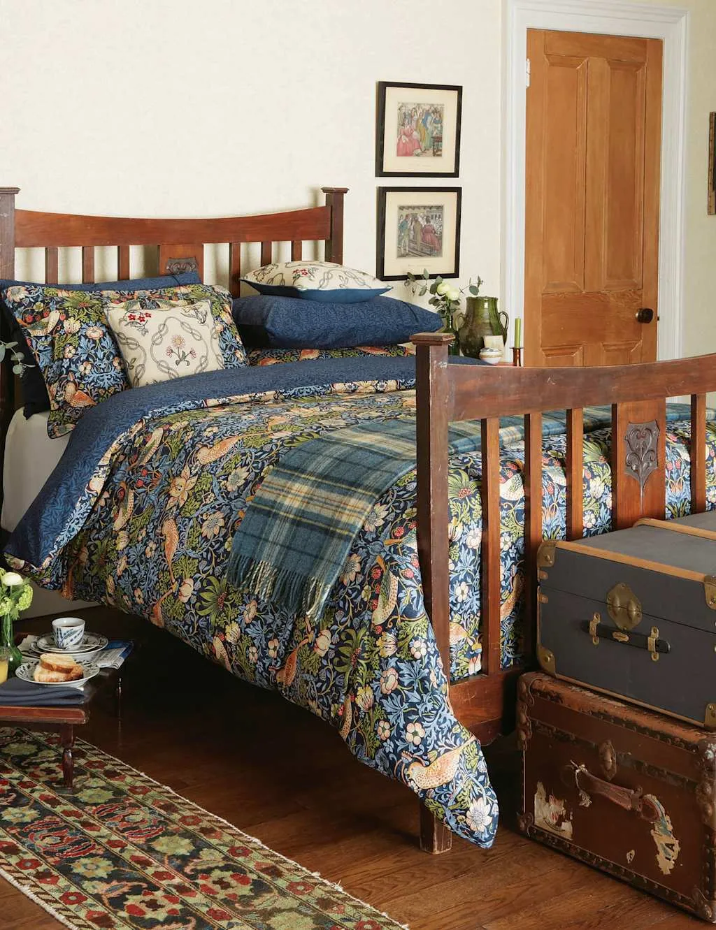 Strawberry Thief Pure Cotton Bedding Set - Indigo Mix product