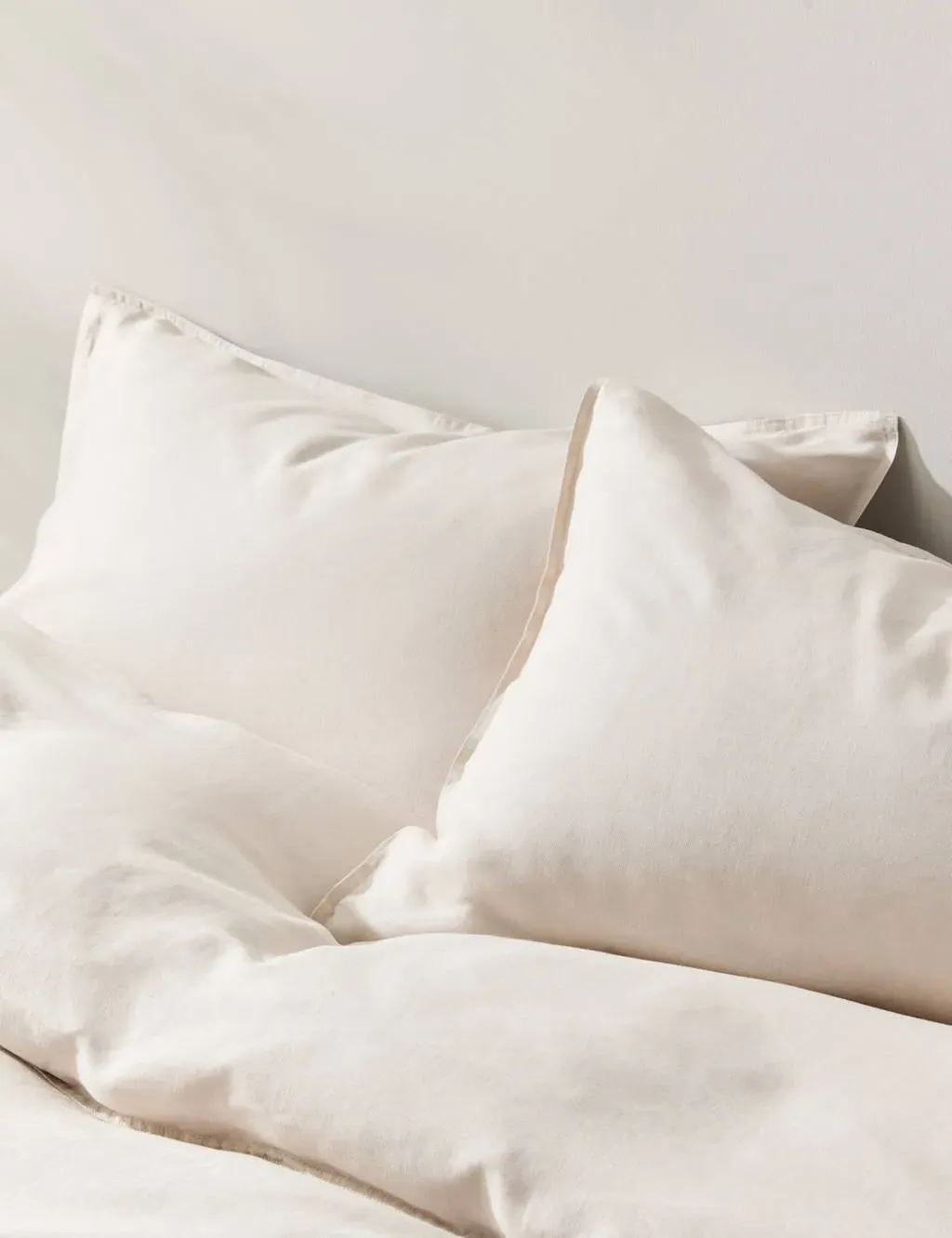 2 Pack Pure Linen Standard Pillowcases - Natural product