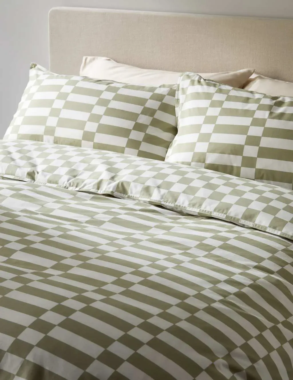 Cotton Rich Geometric Bedding Set - Green Mix product