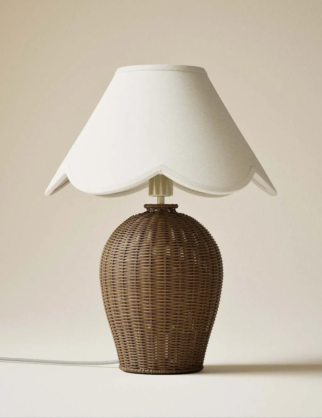 Wicker Scallop Shade Table Lamp - Brown product