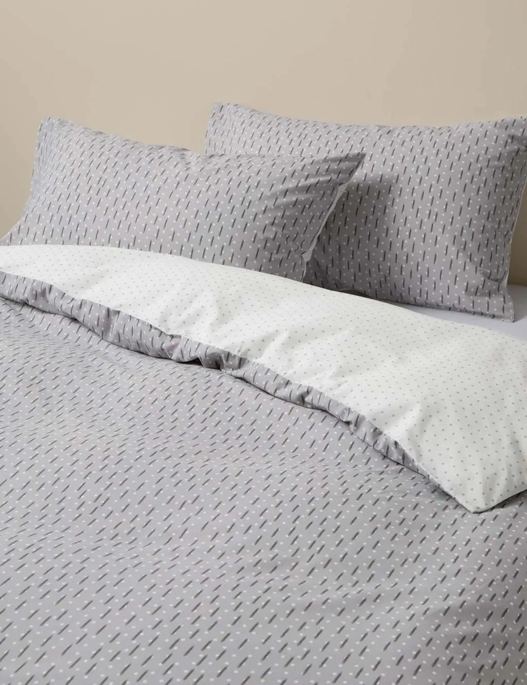 Cotton Blend Geometric Bedding Set - Grey Mix product