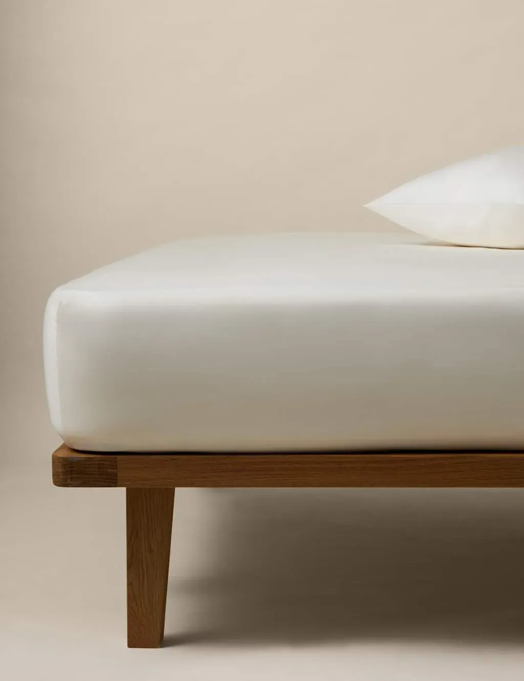 Egyptian Cotton 400 Thread Count Deep Fitted Sheet - Cream product