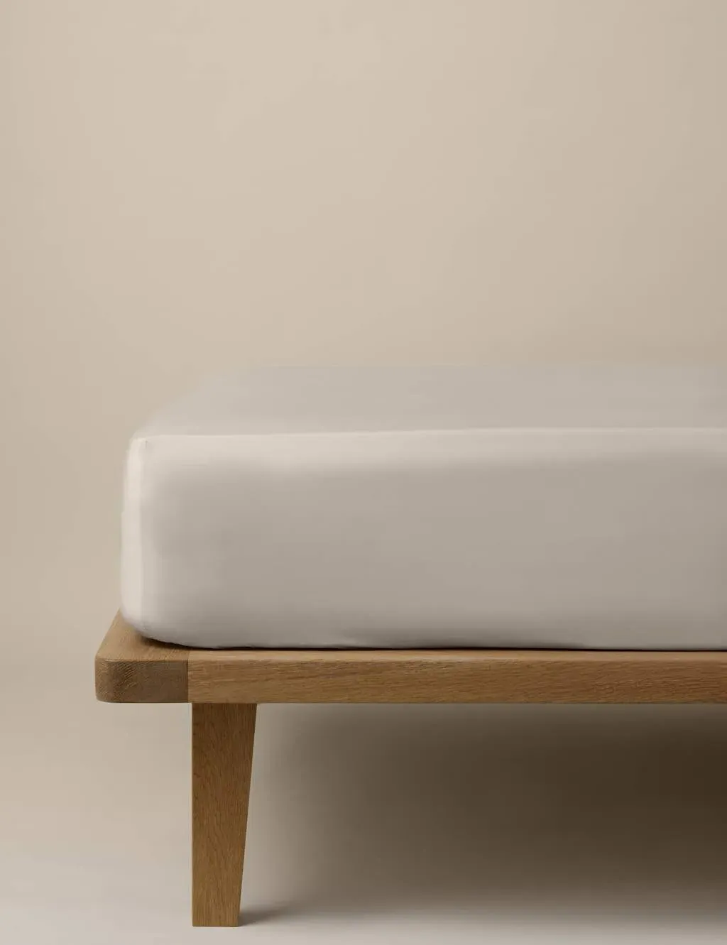 Egyptian Cotton 400 Thread Count Deep Fitted Sheet - Putty product