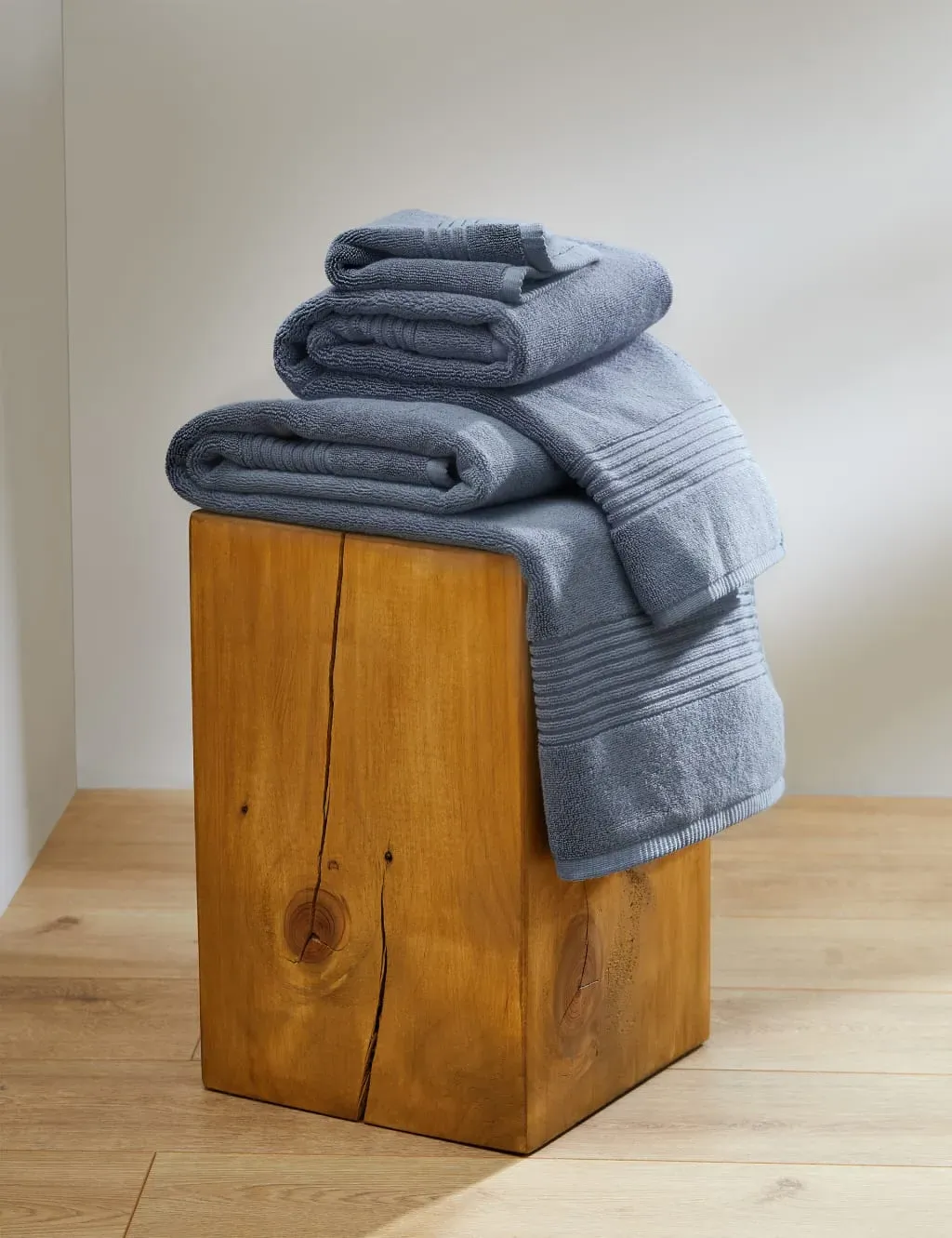Plush Egyptian Cotton Towel - Petrol product