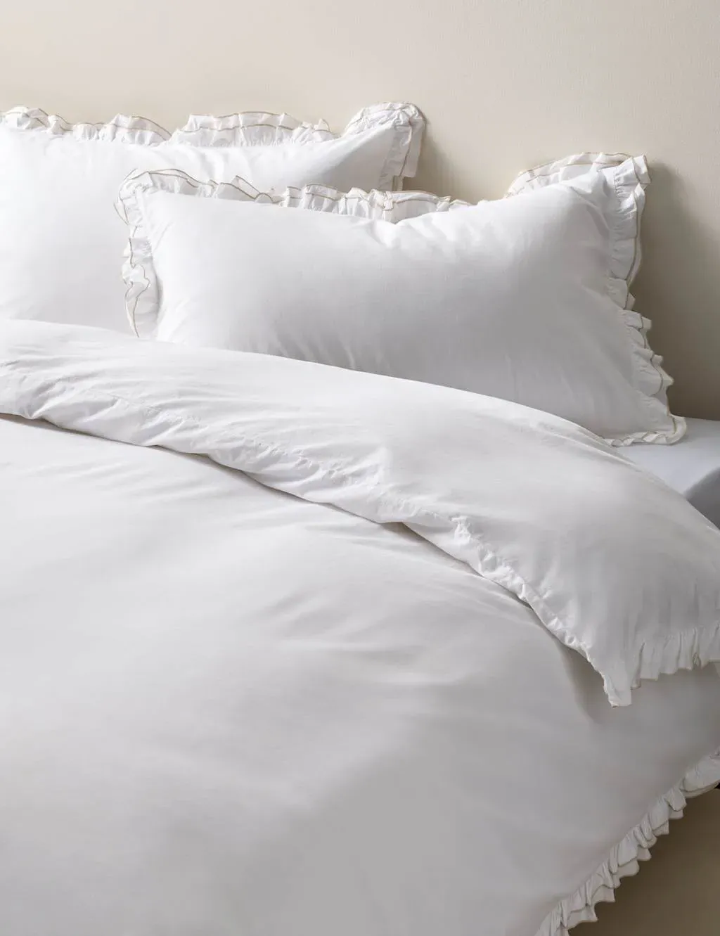 Pure Cotton Contrast Double Ruffle Bedding Set - Natural Mix product