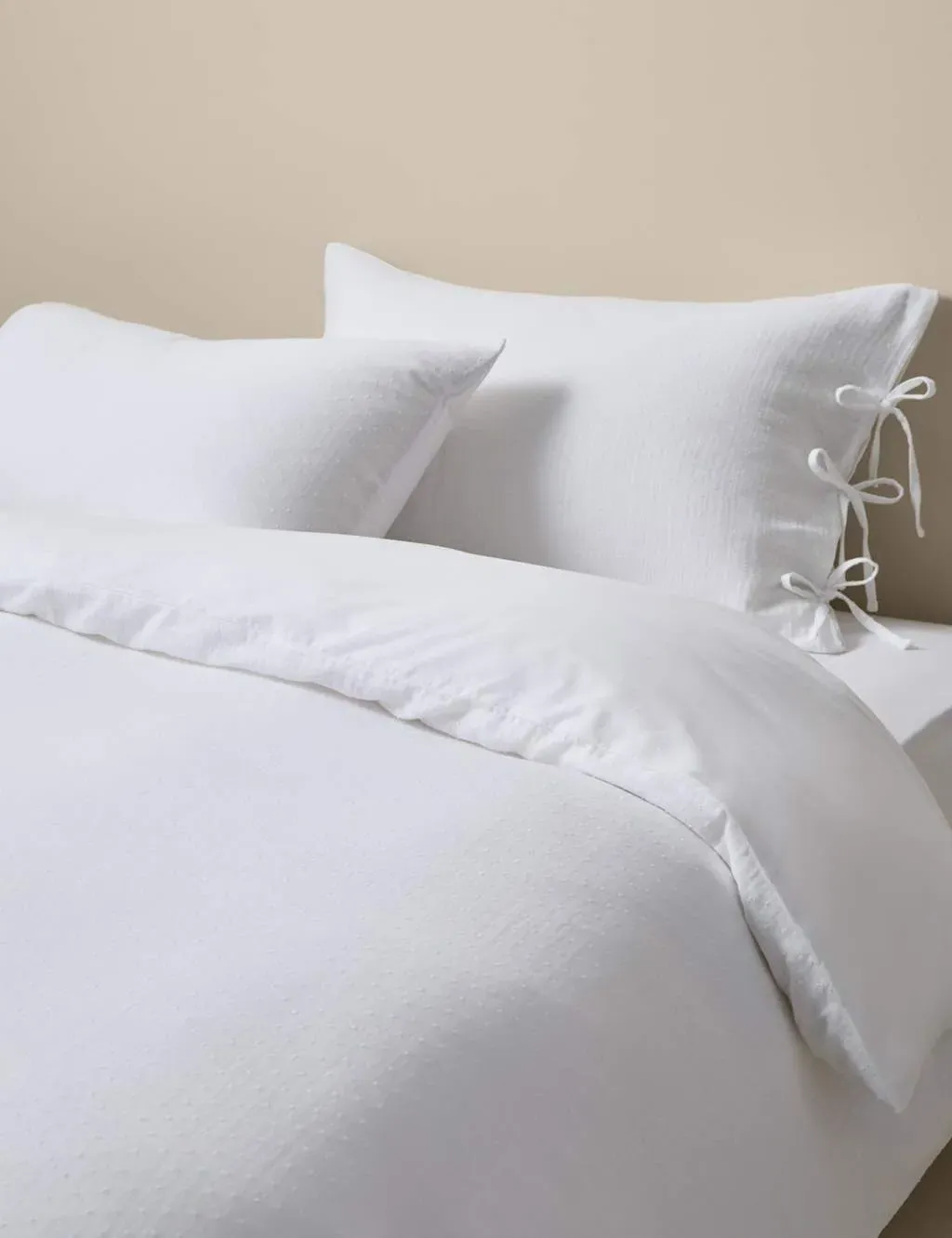 Pure Cotton Muslin Dobby Bedding Set - White product