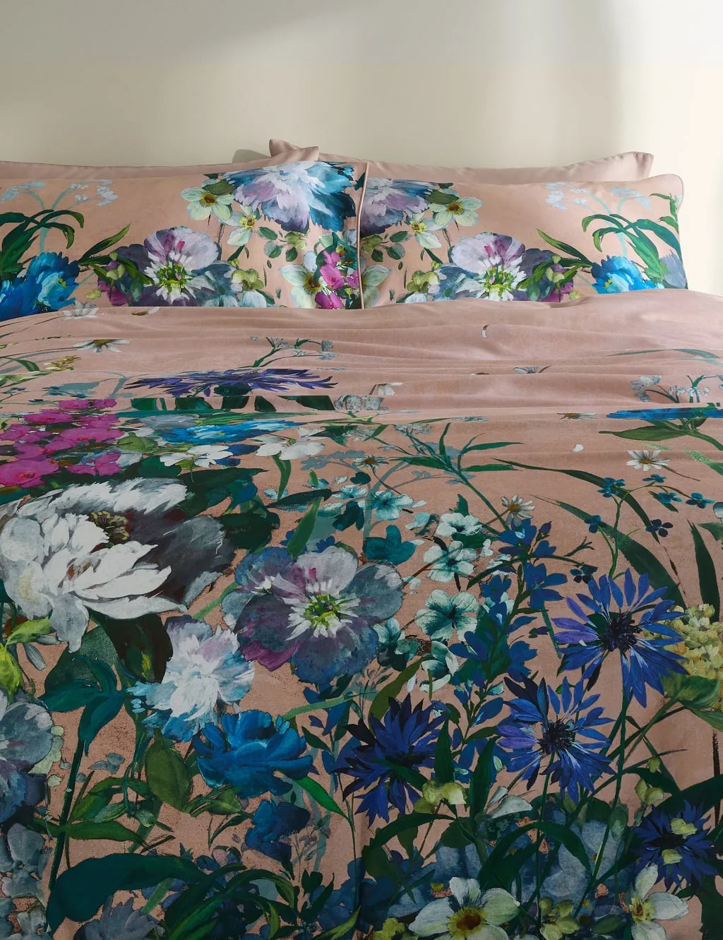 Sateen Wild Meadow Bedding Set - Pink Mix, Cotton product