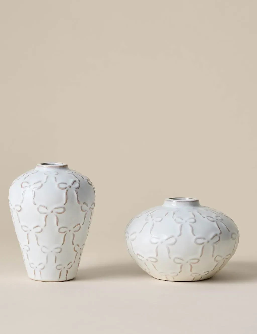 Set of 2 Mini Ceramic Bow Vases - White product