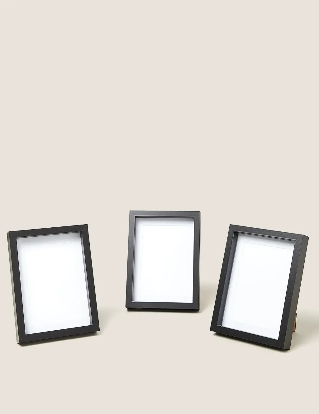 Set of 3 Photo Frames 4x6 inch - Black product