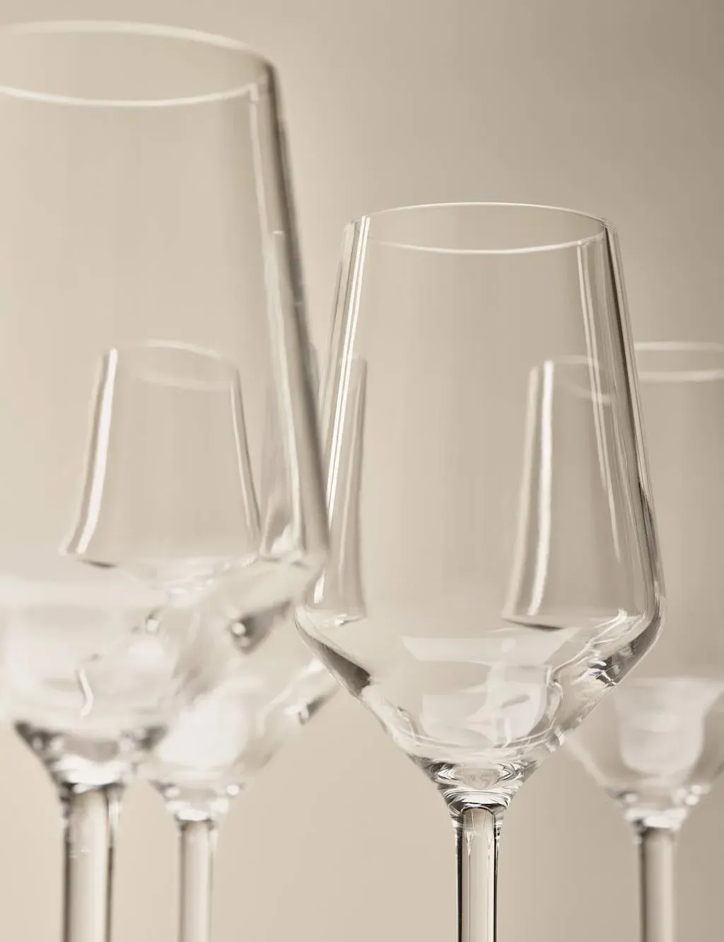 Set of 4 Angular Long-Stem Picnic Wine Glasses - Plastic product