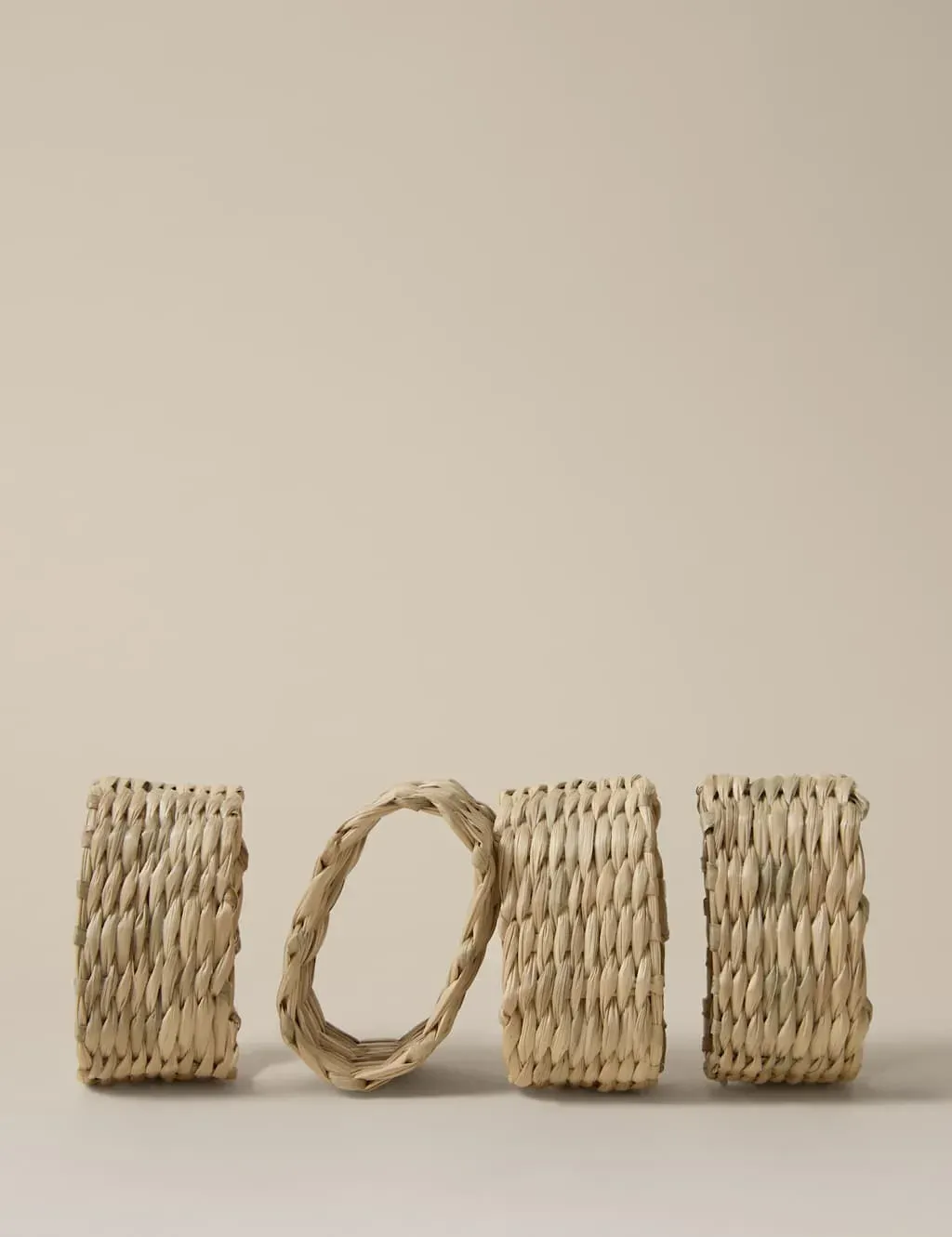 Set of 4 Oval Napkin Rings - Natural, Seagrass product