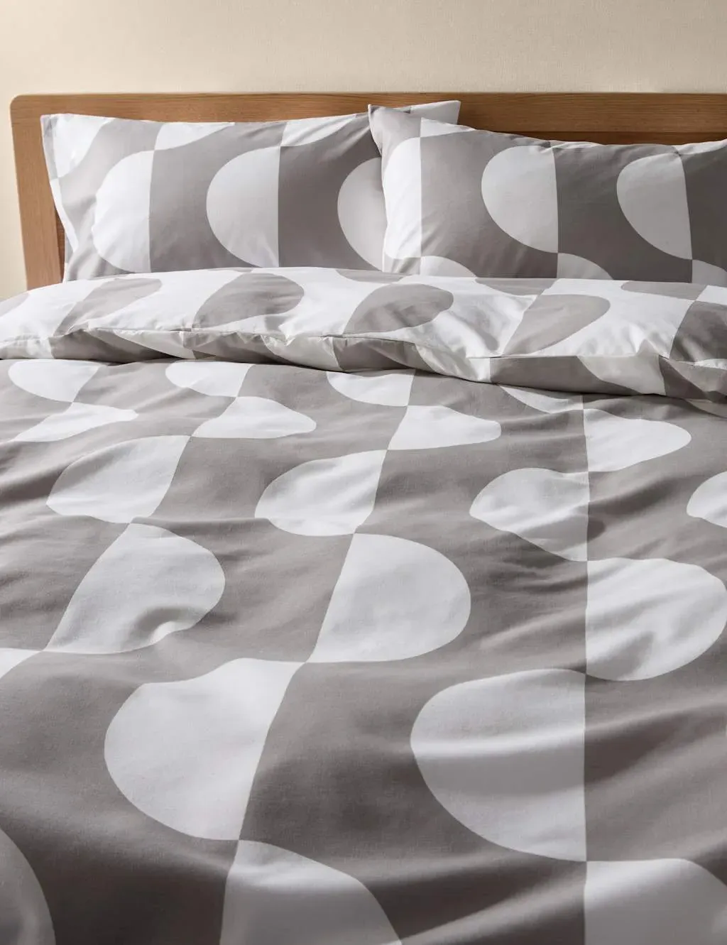Sliced Spot Geometric Bedding Set - Grey Mix, Cotton Blend product