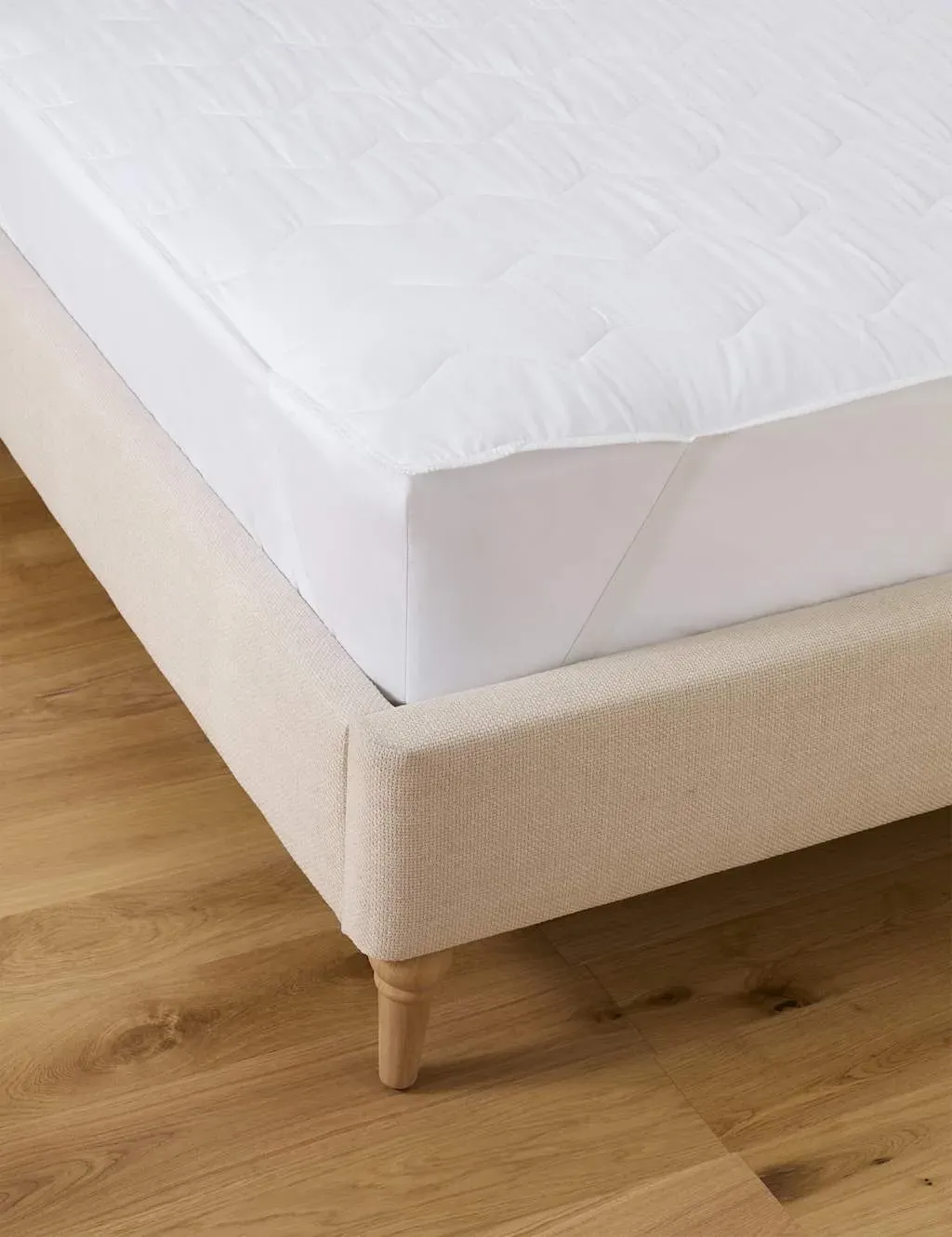 Warm & Toasty Mattress Protector - White product