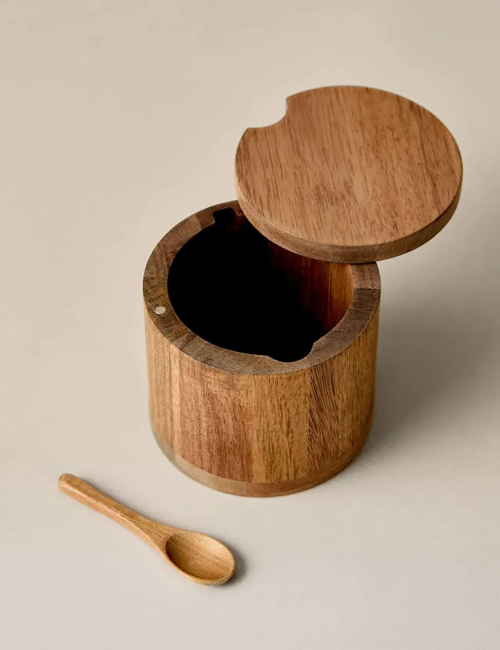 Wooden Pot with Spoon and Sliding Lid - Natural product