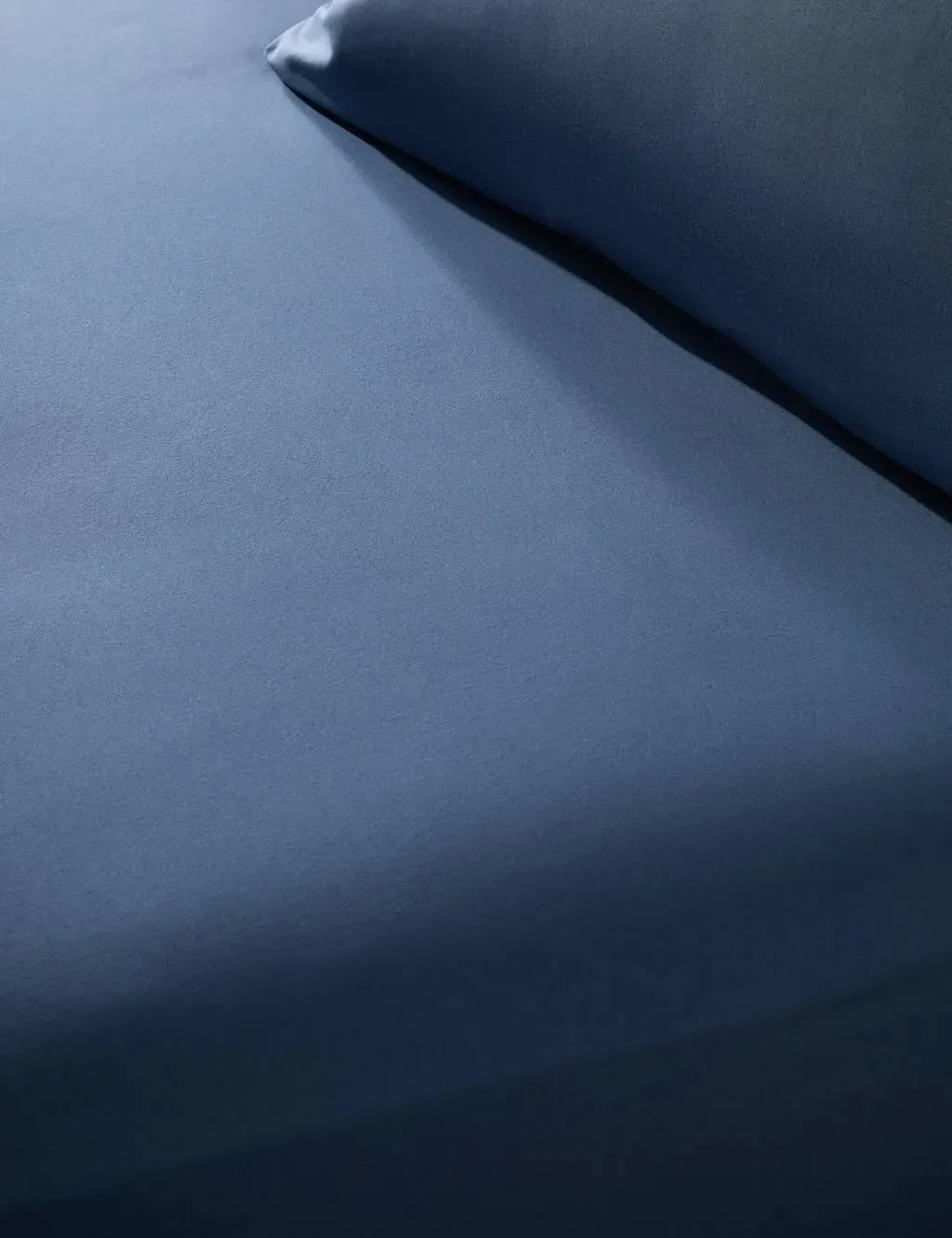 Washed Cotton Extra Deep Fitted Sheet - Carbon Blue product