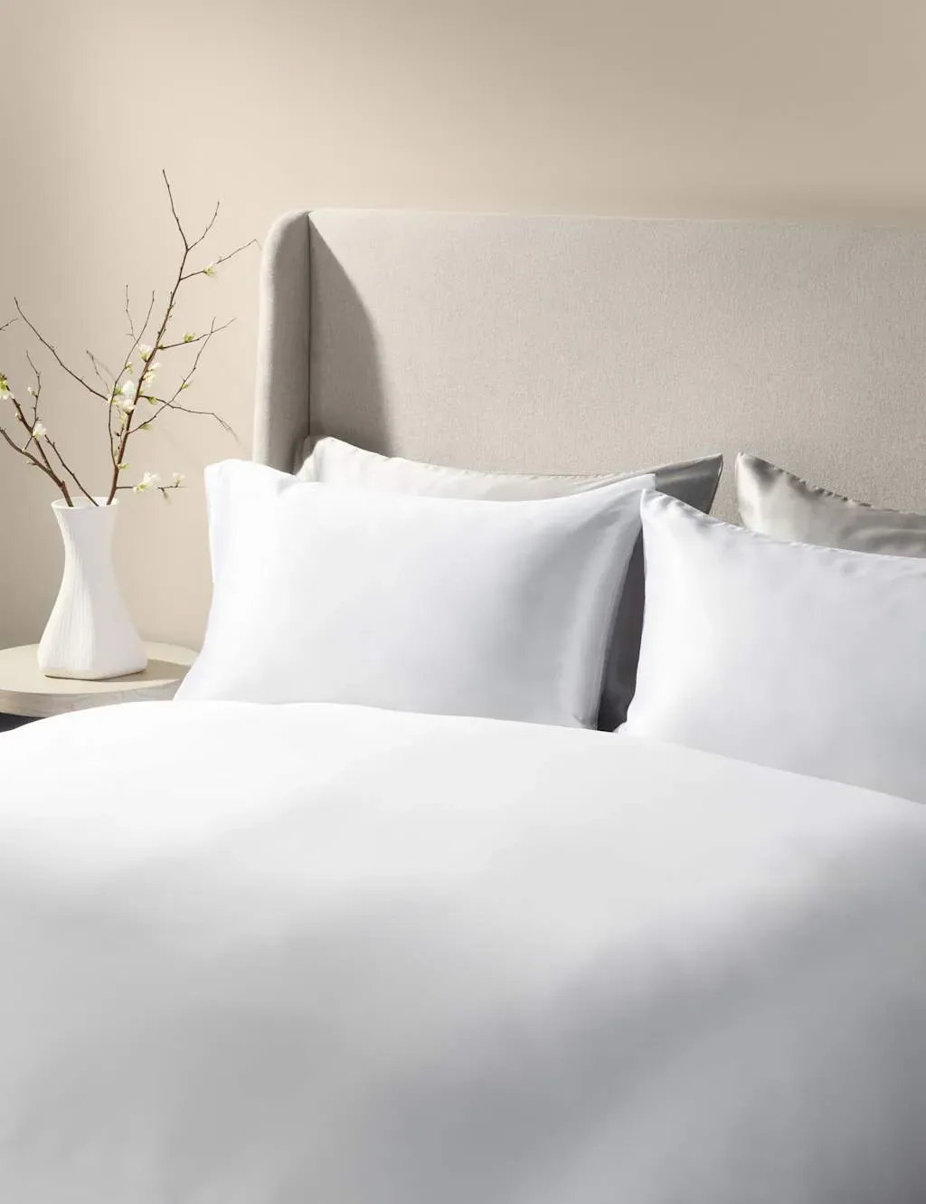 Kelly Hoppen Silk Blend Bedding Set - White product