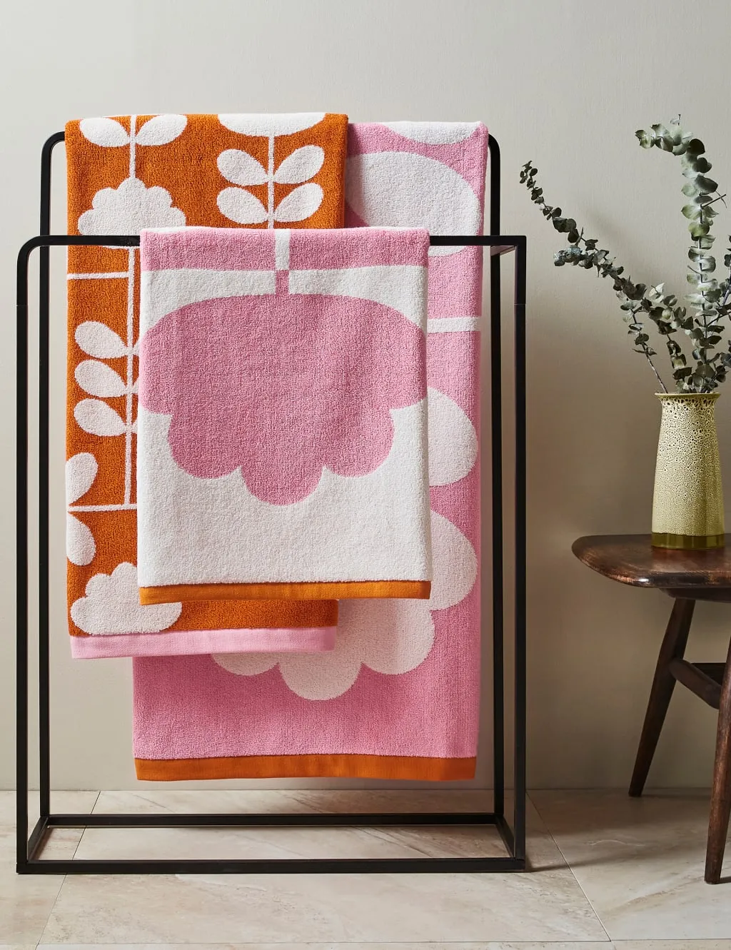 Orla Kiely Cut Stem Bath Towel - Paprika, Pure Cotton product