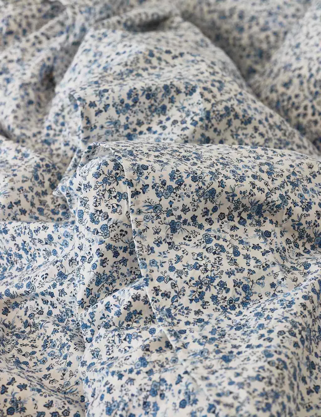 Mini Meadow Flat Sheet - Blue Mix, Pure Cotton product