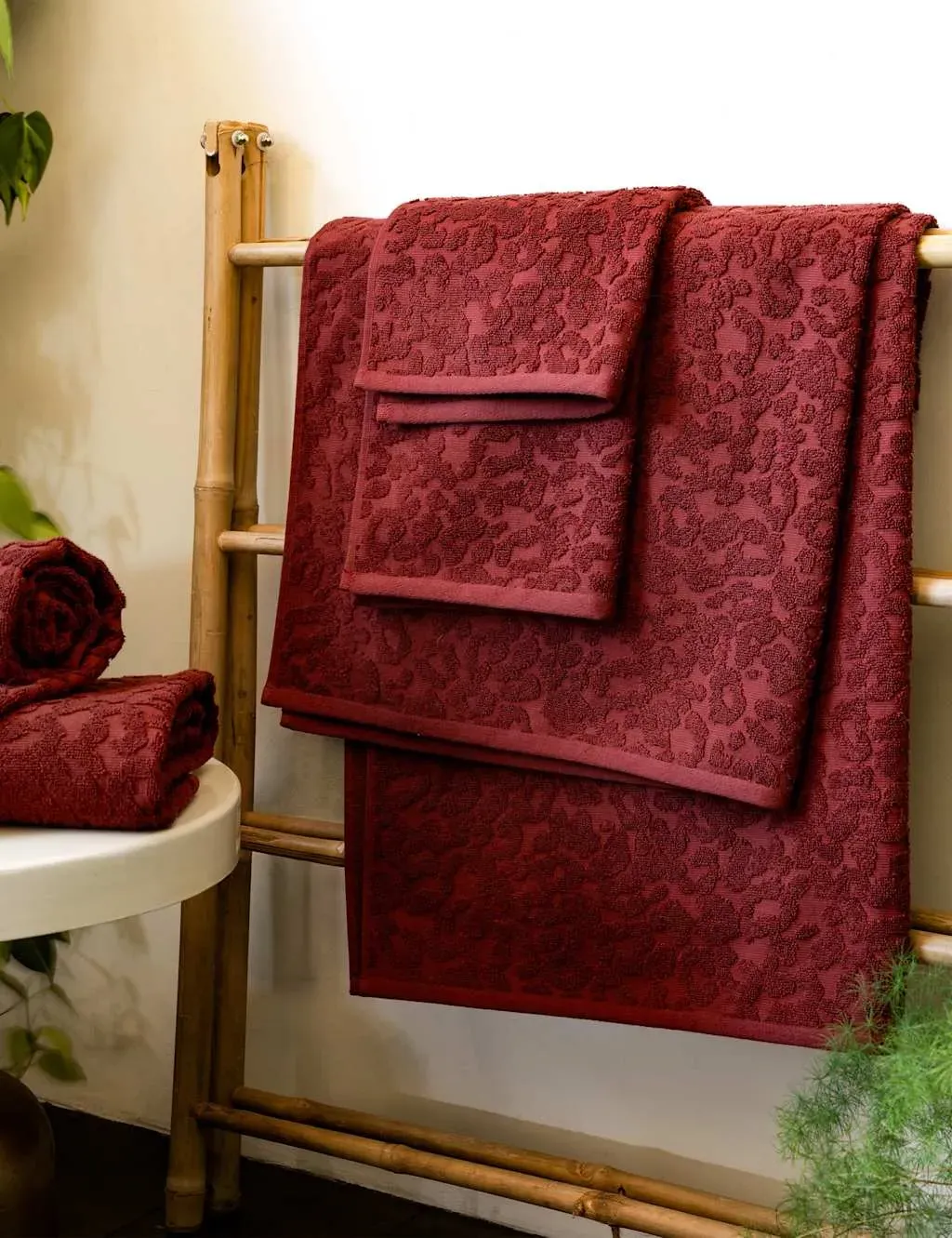 Leopard Jacquard Bath Towel - Burgundy, Pure Cotton product