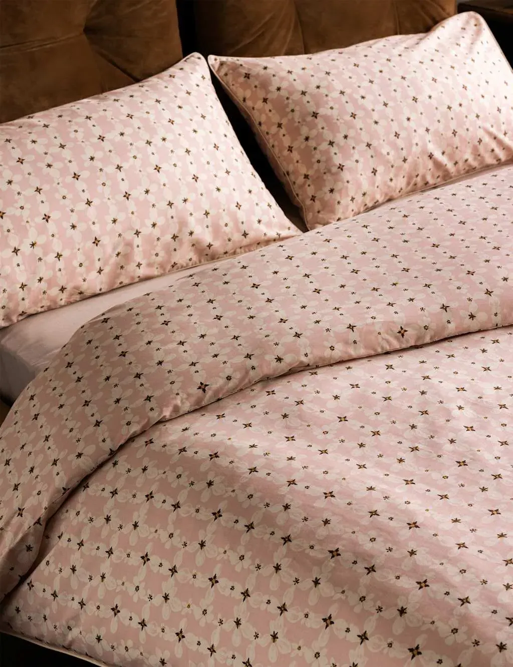 Pure Cotton Daisy Bedding Set - Pink Mix product