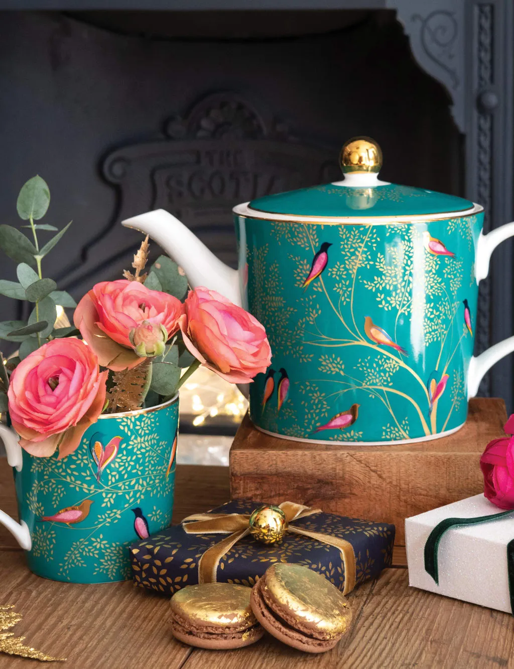 Chelsea Teapot - Green, Fine China product