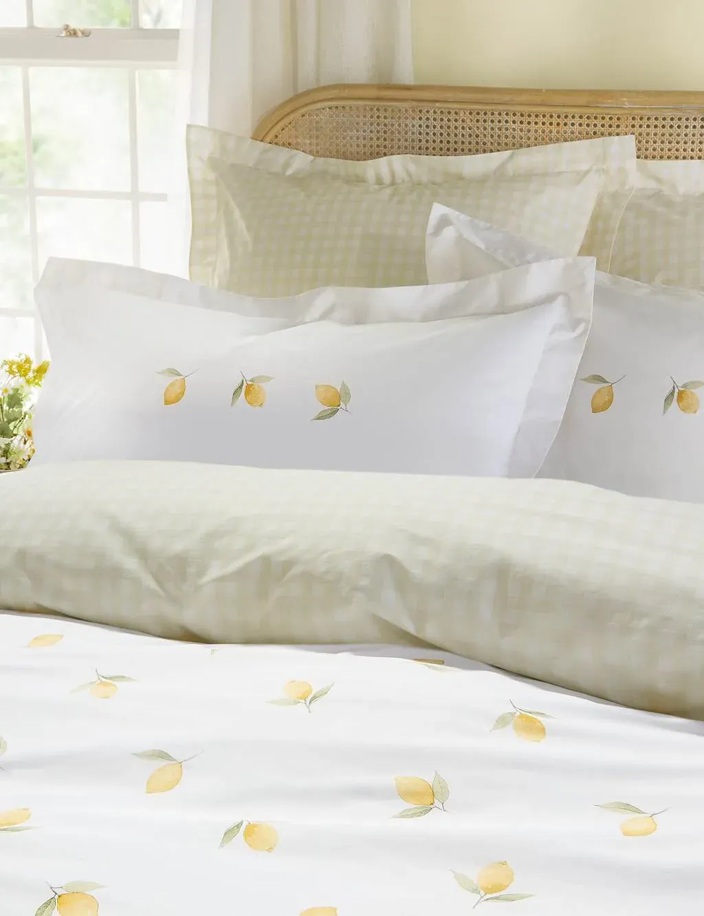 2 Pack Lemons Oxford Pillowcases - White Mix, Cotton product