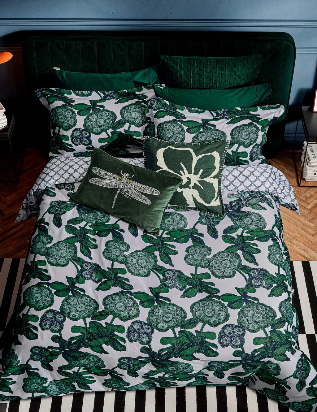 Pure Cotton Ombre Hydrangea Bedding Set - Green Mix product