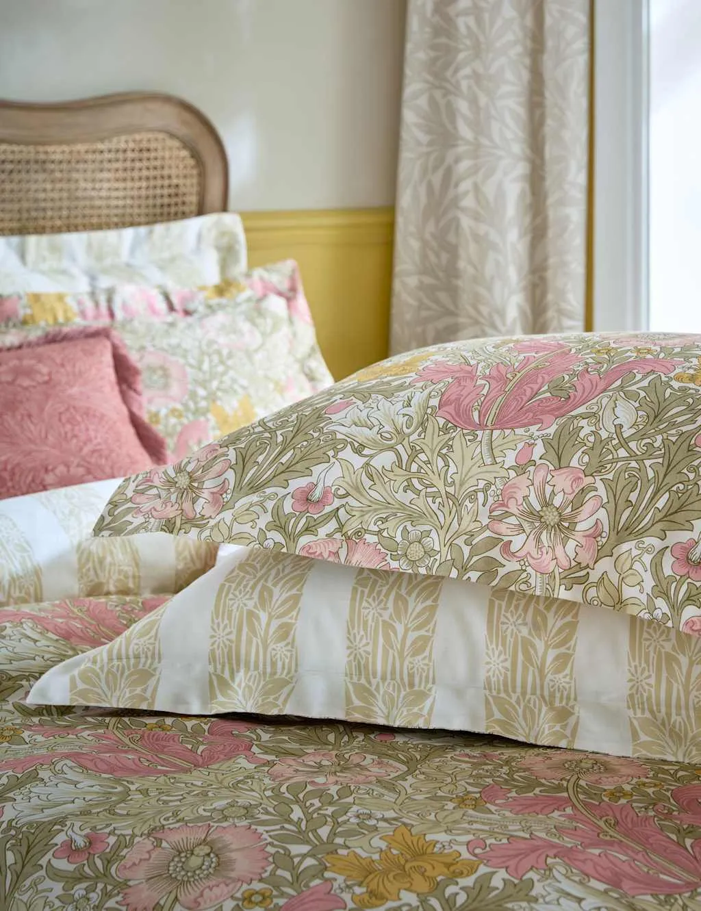 Compton Oxford Pillowcases Set of 2 - Pink Mix, Cotton product