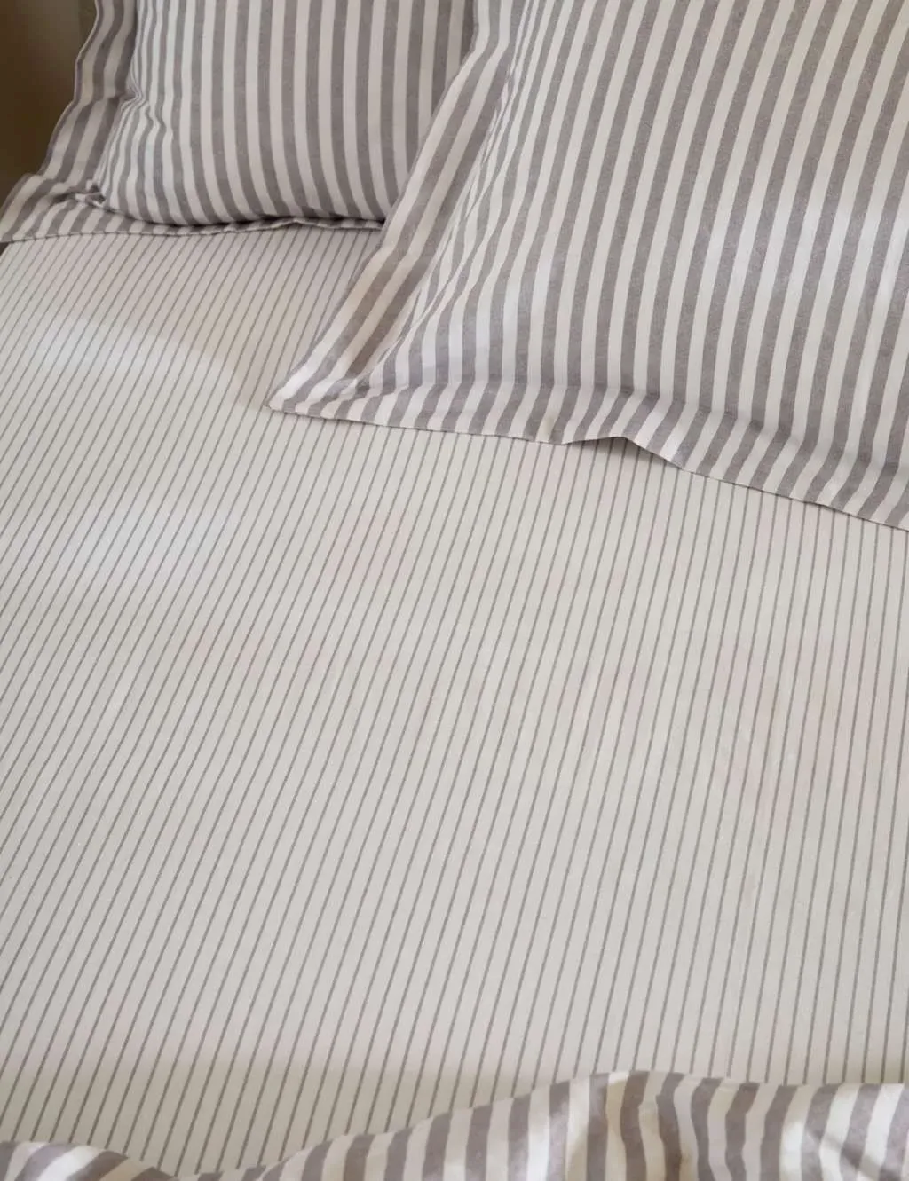 Hebden Striped Fitted Sheet - Mauve, Pure Cotton product