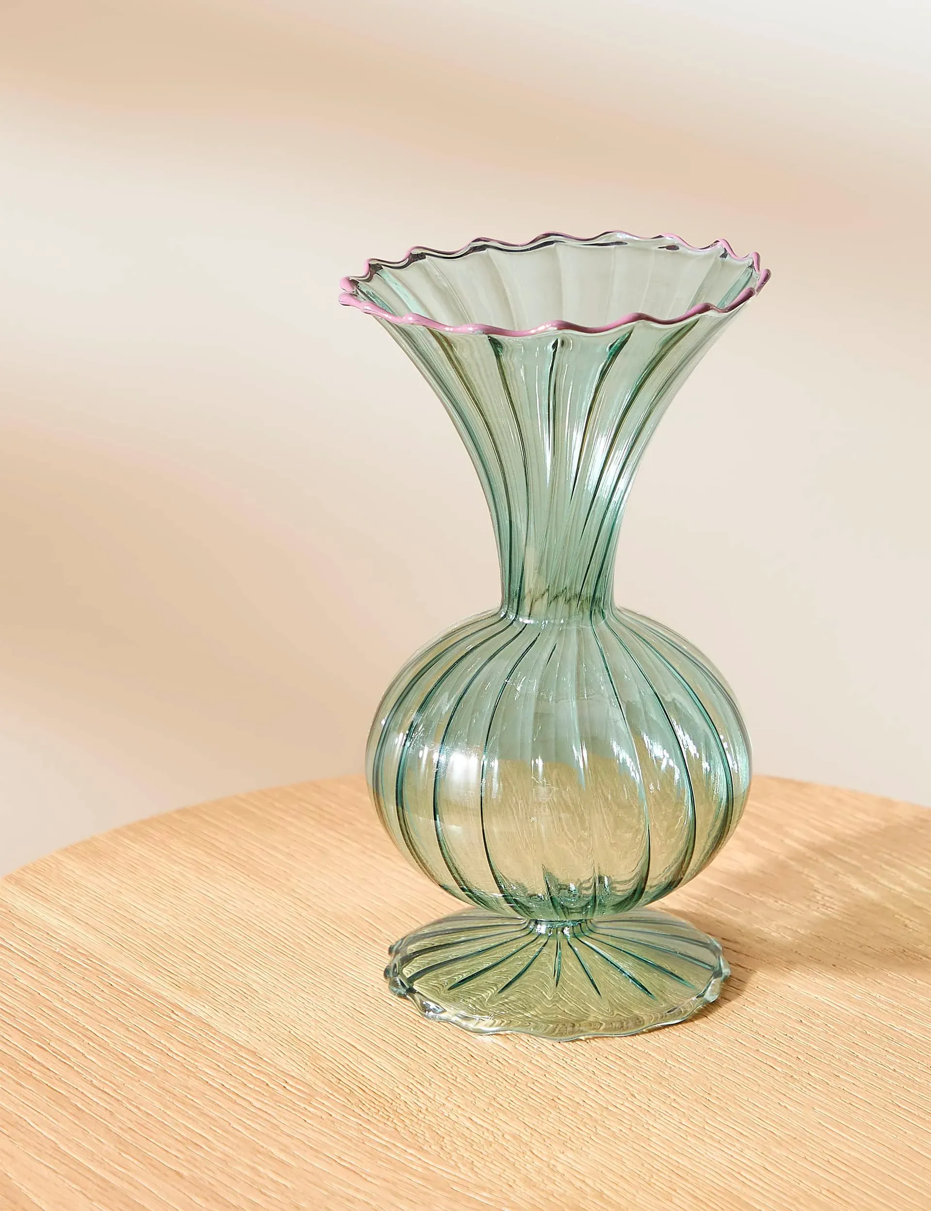 m-s-small-ribbed-bud-vase-green-green image