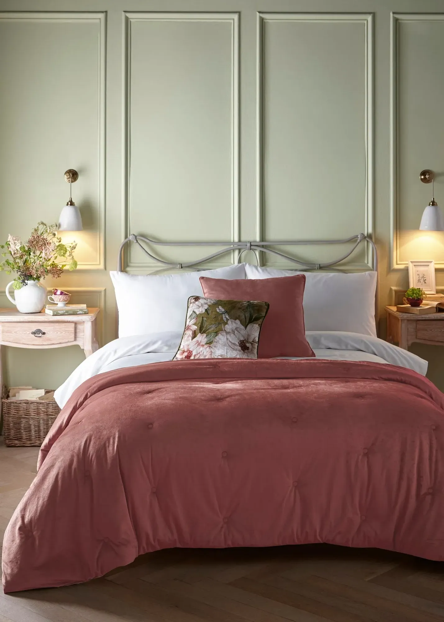 Austell Quilted Bedspread - Pink, Velvet product