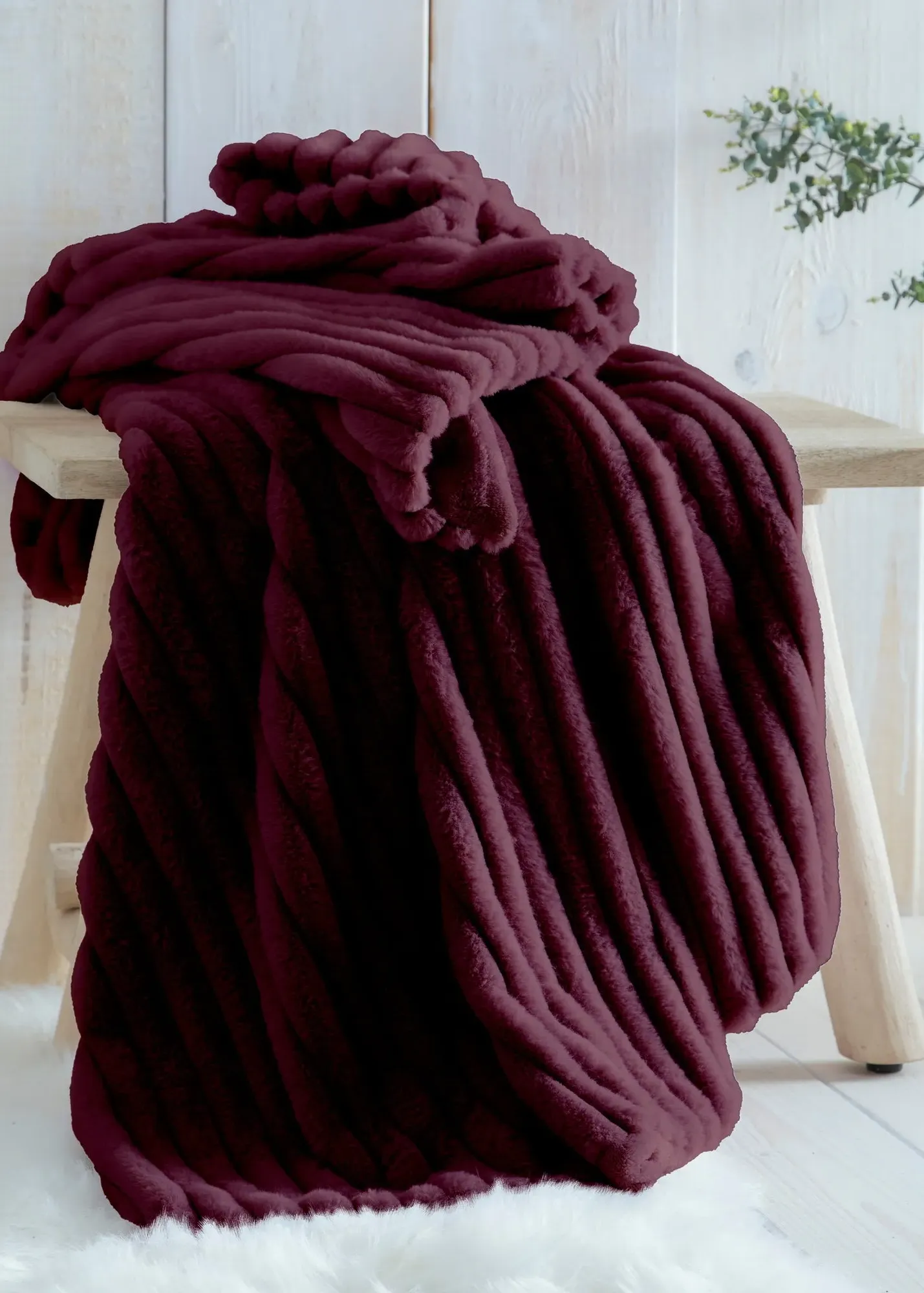 Morritz Faux Fur Bedspread - Burgundy, Polyester product