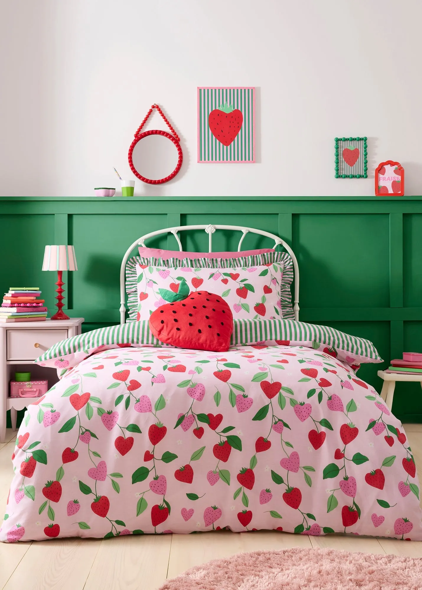 Fun Strawberries Single Duvet Cover Set - Pink, Polycotton product