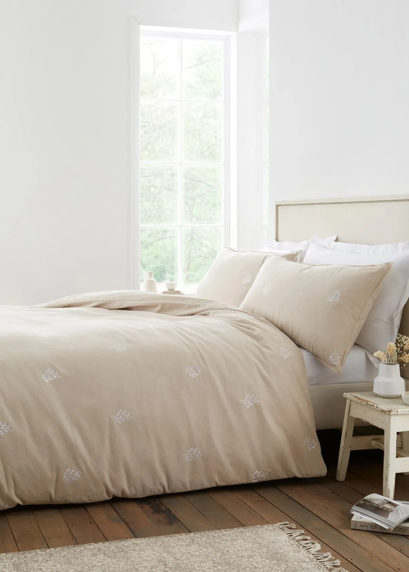 Brushed Embroidery Leaf Single Duvet Cover Set - Natural, Cotton product