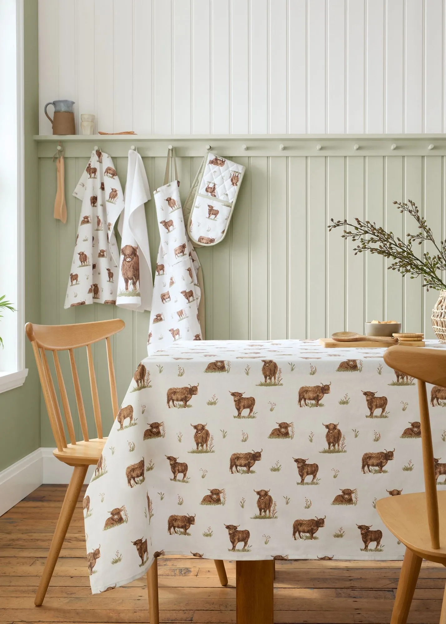 Angus Highland Cow Cotton Table Cloth - Natural, Cotton product