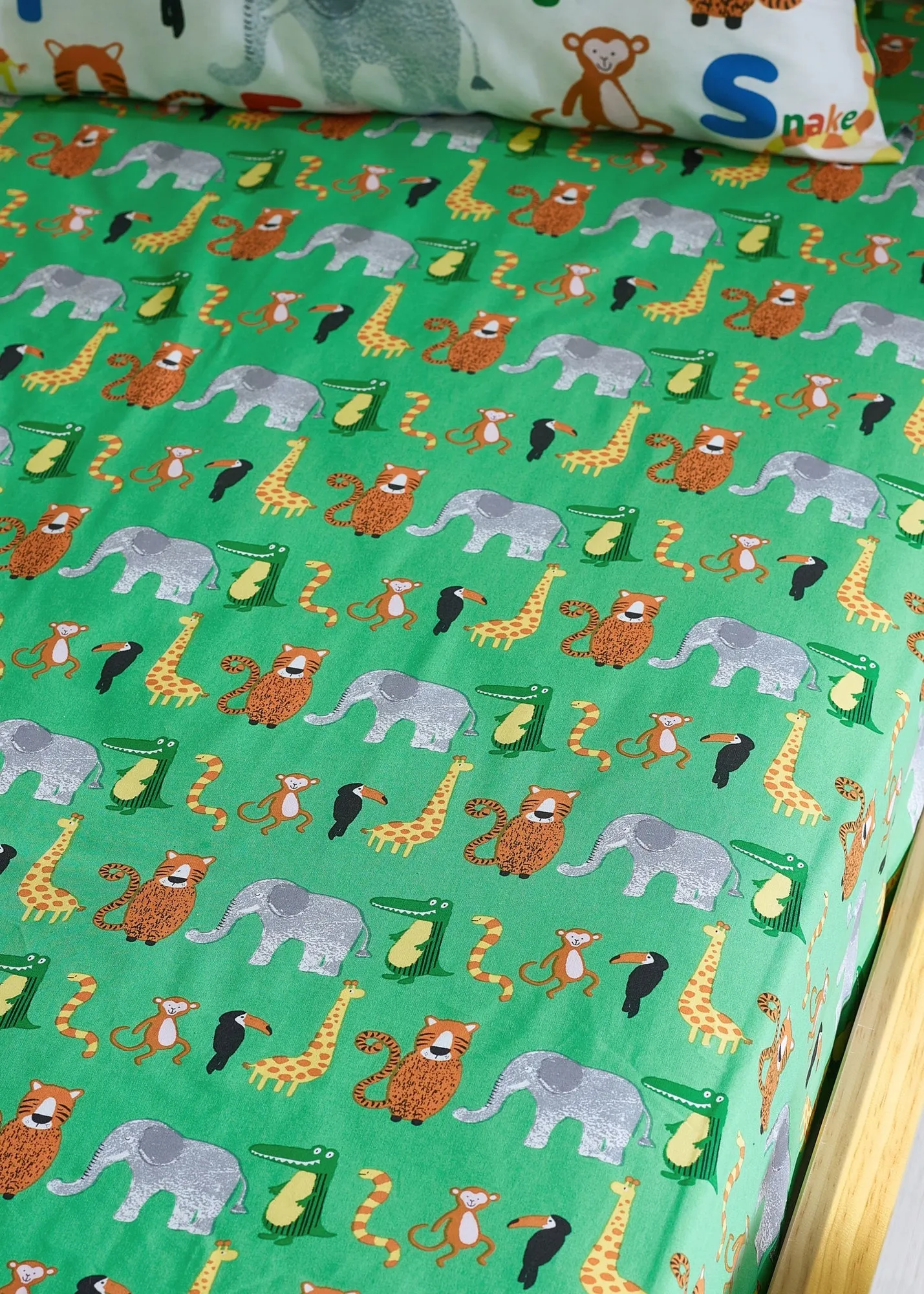Animal Magic Single Fitted Sheet - Green product