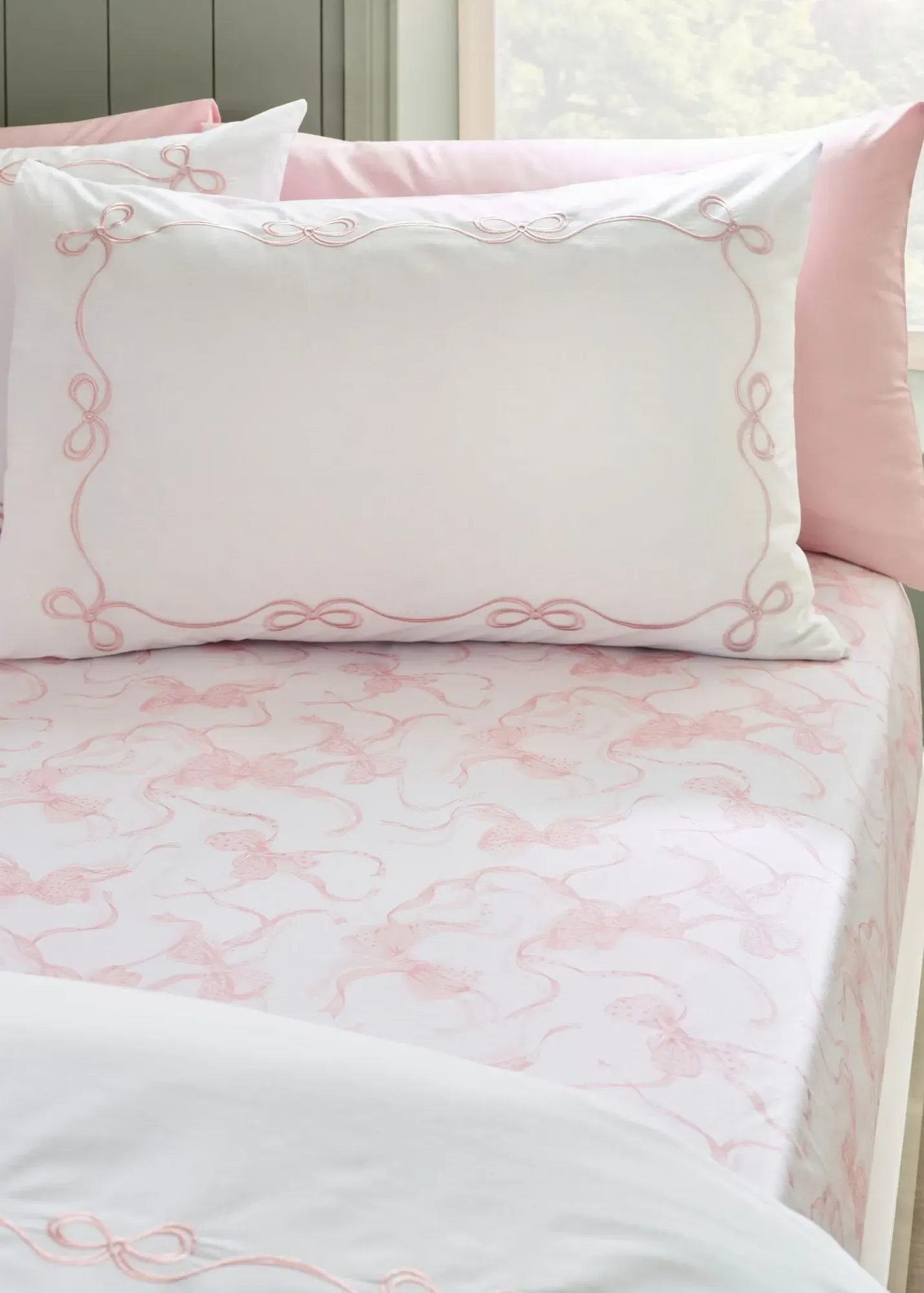 Bow Single Fitted Sheet - Multi, Polycotton product
