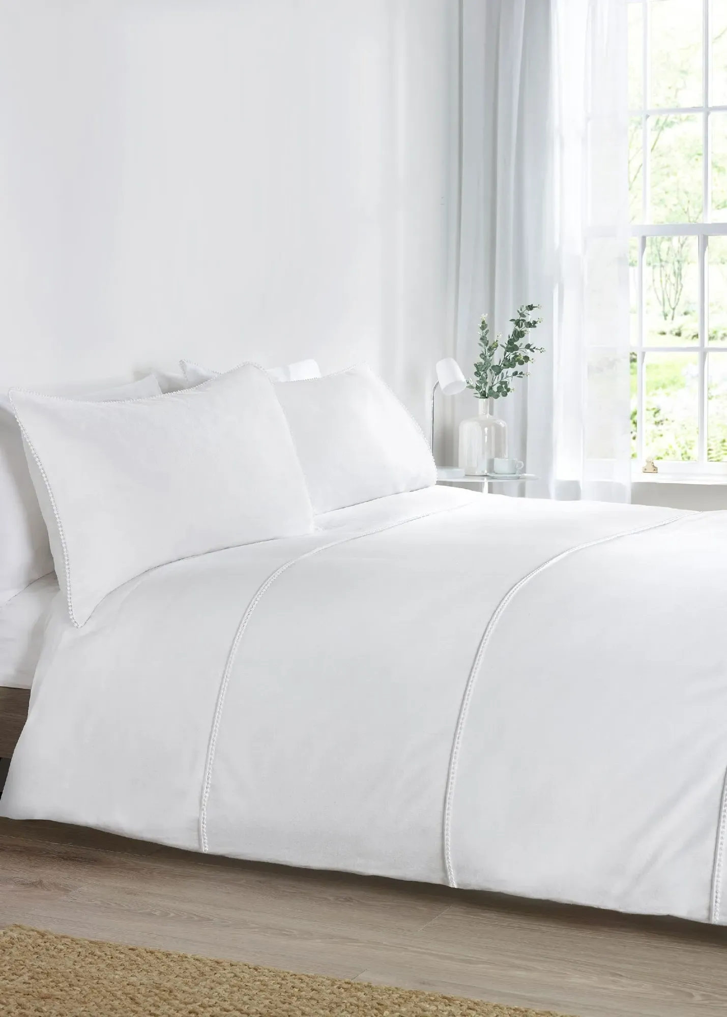 Brushed Pom Pom Single Duvet Cover Set - White, Cotton product