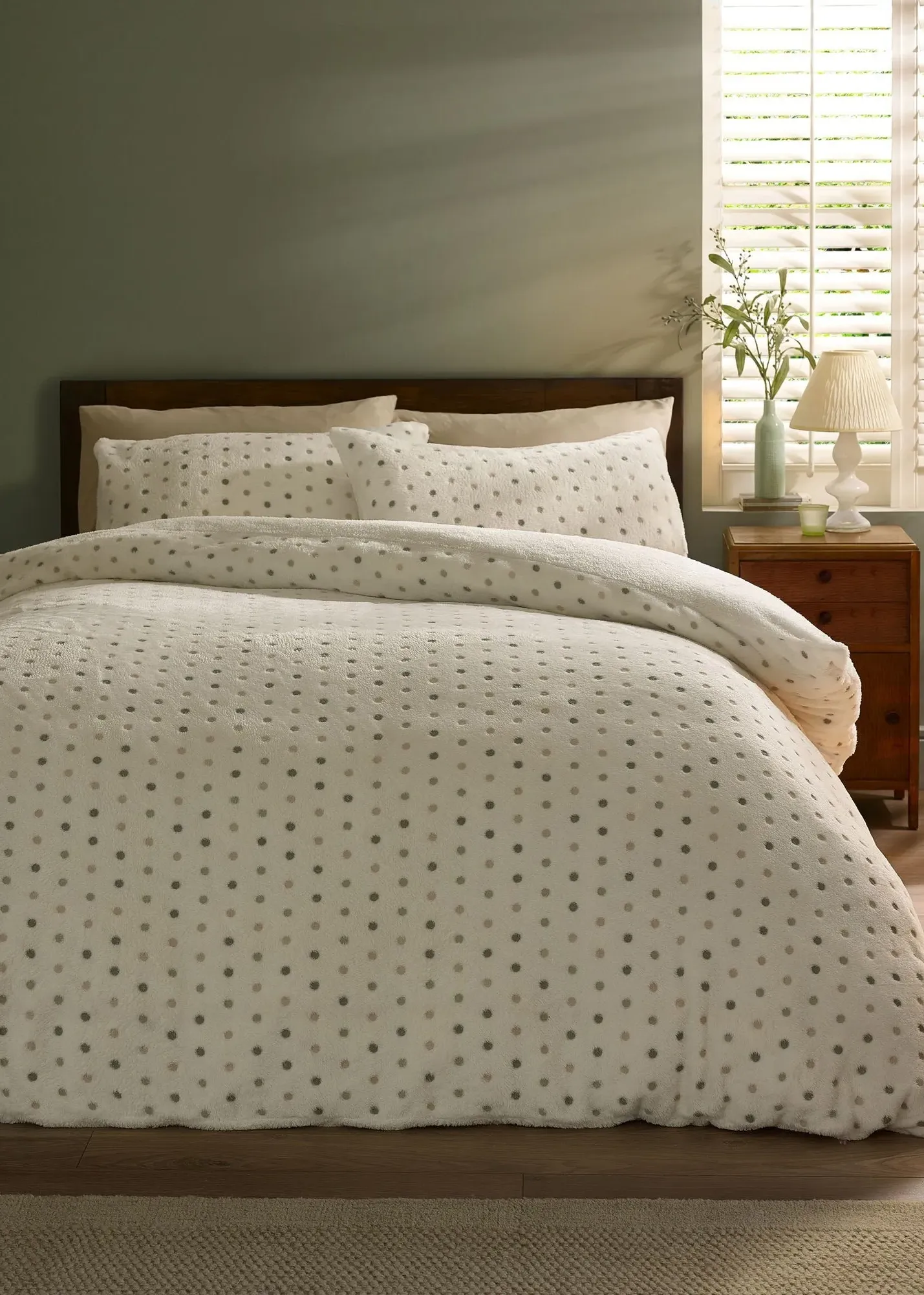 Cosy Spot Single Fleece Duvet Cover Set - Cream product