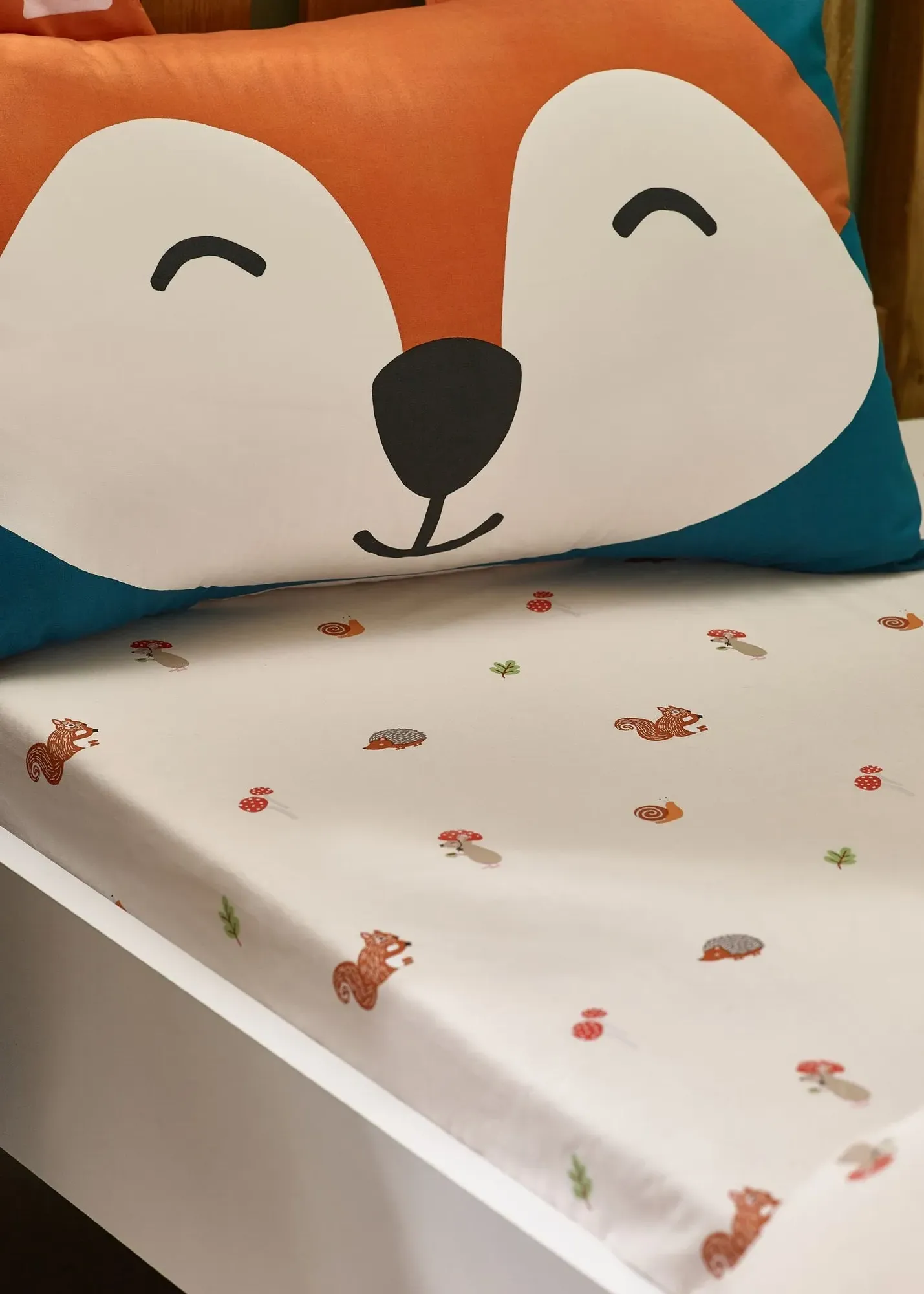 Fox and Friends Single Fitted Sheet - Cream product